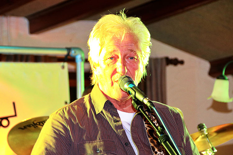 Muzikaal 60 & 70's feest door de SDWA met The Oldtimers_06